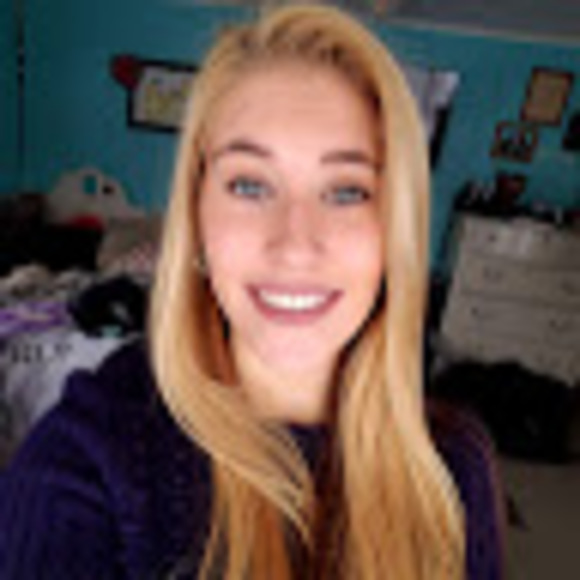 Meet your Posher, Kiendra - Picture 1 of 1